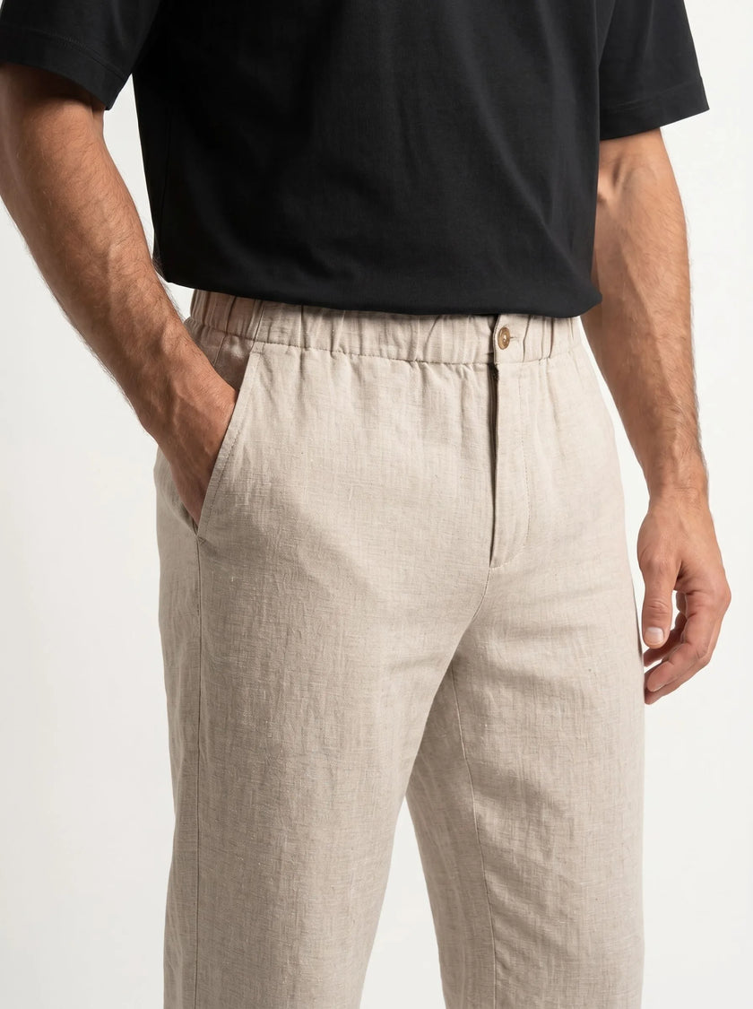 BVM BT PNT 003 LBG 04 half body front alt