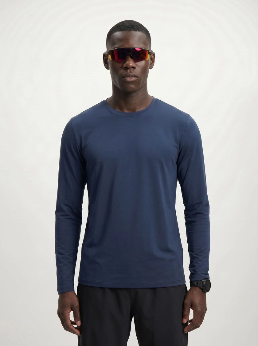 BVM TP TEE 009 NVY 03 half body front
